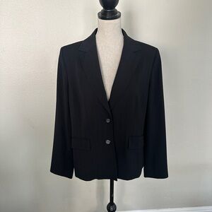 Amanda Smith Elegant Black Blazer